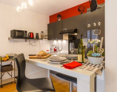 Colmar centre charmant studio 27m2 +parking 3 pers